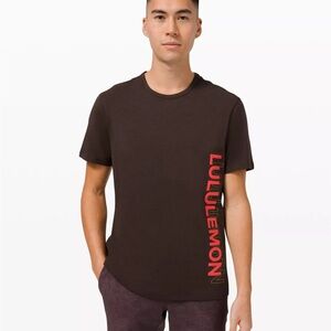 lululemon athletica Men's black T-Shirt with Red Logo